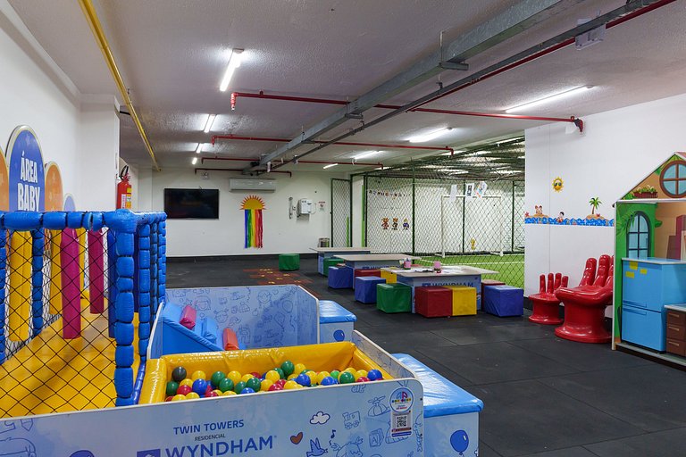 Wyndham Rio Barra: 2 Suítes, Varandas e Vista Mar!