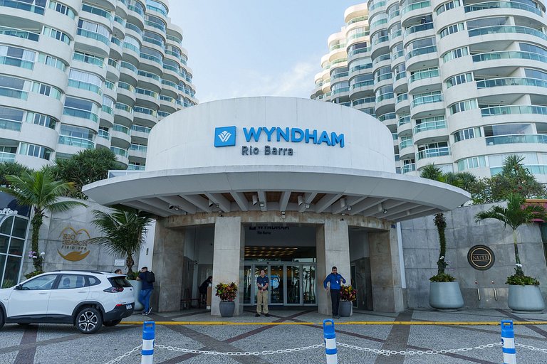 Wyndham Rio Barra: 2 Suítes, Varandas e Vista Mar!
