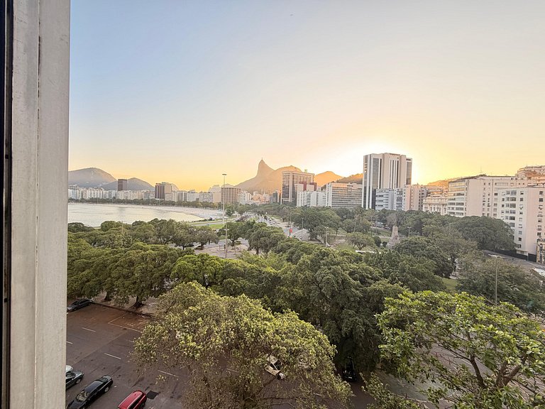 Portal Mágico RJ: 2 qts, Vaga e Vista Soberba!